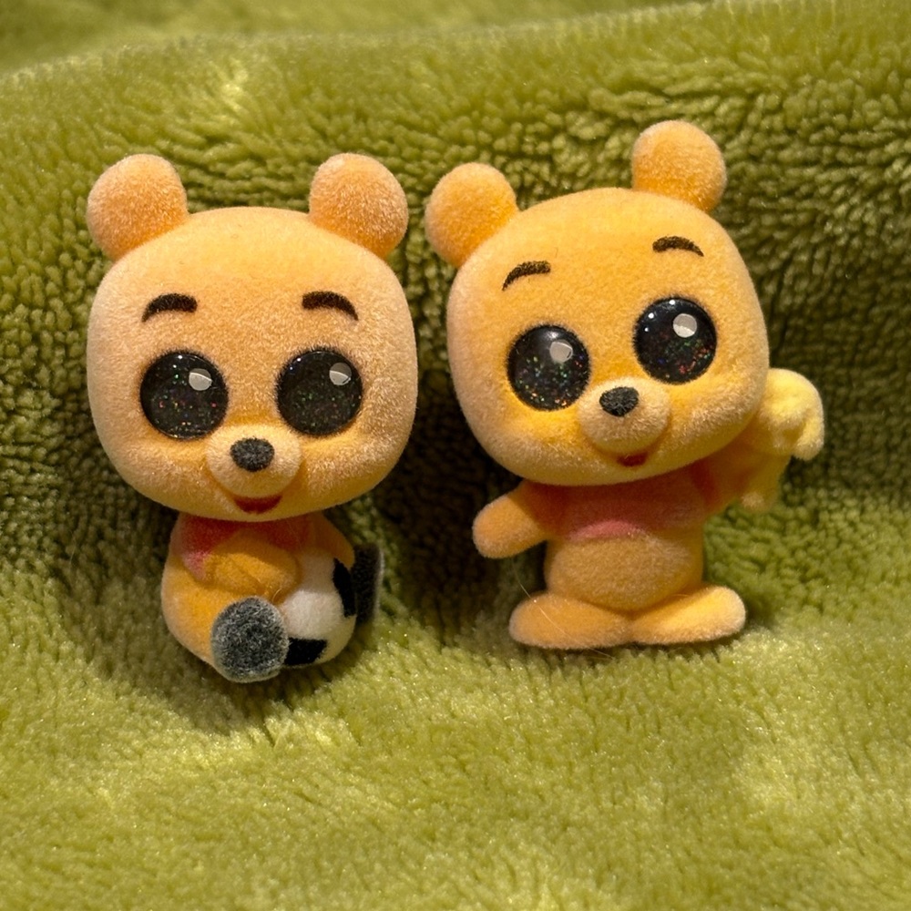 Set of 2 Disney Doorables Winnie The Pooh Flocked